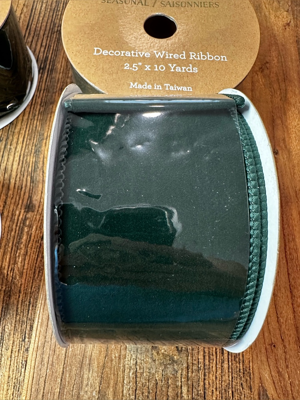 Green velvet  Decorative Ribbon - Pack of 4 - Picture 3 of 4